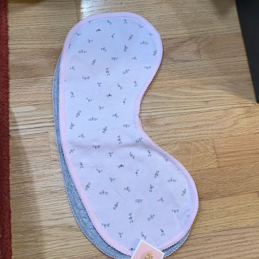 🌺Juicy Couture Burb Cloths